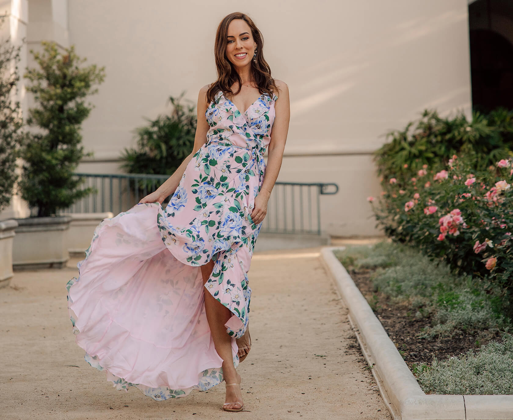 What to Wear to a Summer Wedding as a Guest