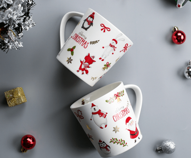 Cute Cheap Christmas Gifts for Coworkers Affordable Ideas - Christmas Cake Mug (cdn.vntrip.vn)